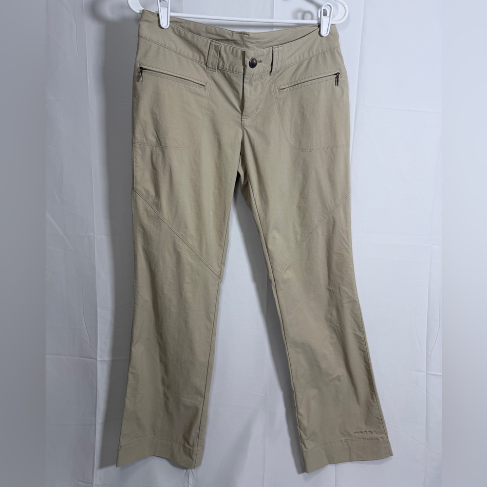 Columbia Women’s Khaki Chinos